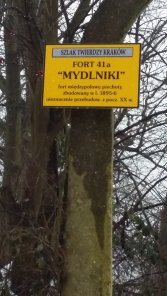 Tablica informacyjna przy forcie