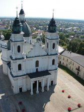 Bazylika p.w. Narodzenia Najświętszej Marii Panny, zdjęcie z platformy widokowej dzwonnicy.