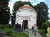 Siemiatycze. kaplica ewangelicka- klasycystyczna, zbudowana na planie koła (XIXw.)