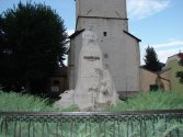 Rożnawa.Pomnik Franciszki Andassy.