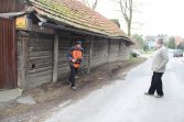 Węgrzce; przykład budownictwa w technice sumikowo - łątkowej. Pionowe belki to łątki, poziome sumiki.